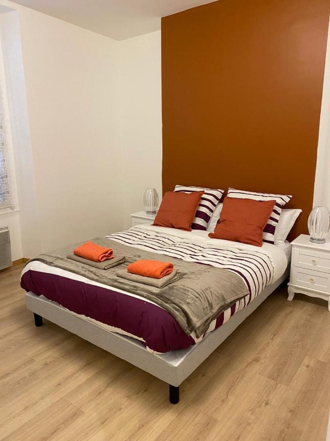 Grand F4 De 71M2 Pour 6 Personnes En Plein Centre Ville Arpajon Εξωτερικό φωτογραφία