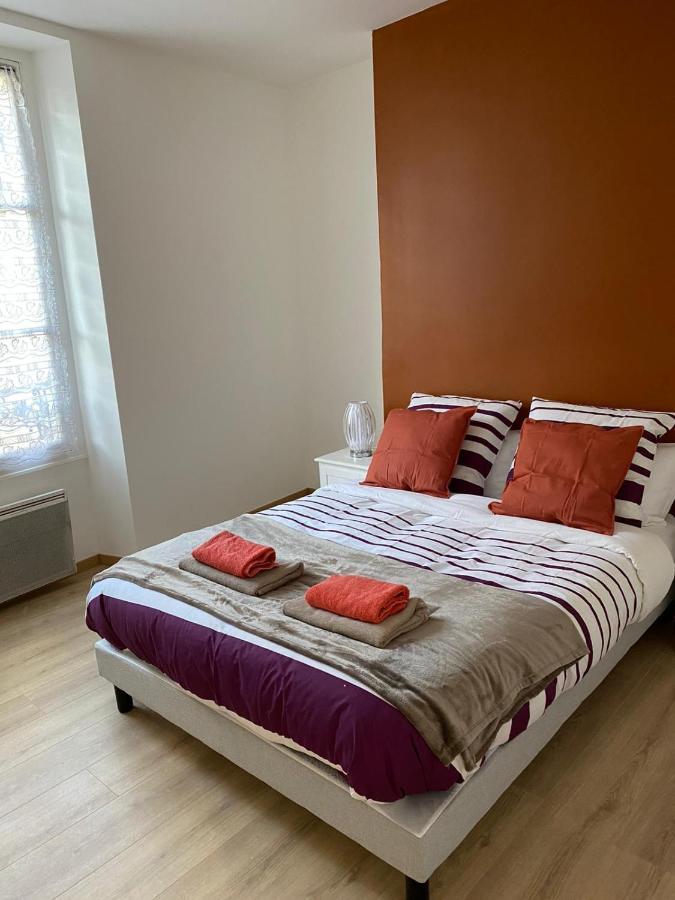 Grand F4 De 71M2 Pour 6 Personnes En Plein Centre Ville Arpajon Εξωτερικό φωτογραφία