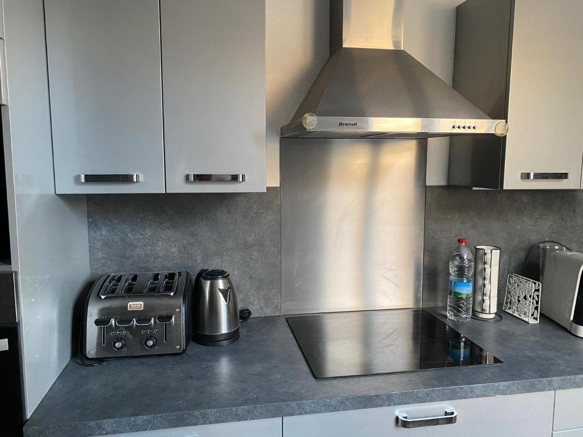 Grand F4 De 71M2 Pour 6 Personnes En Plein Centre Ville Arpajon Εξωτερικό φωτογραφία