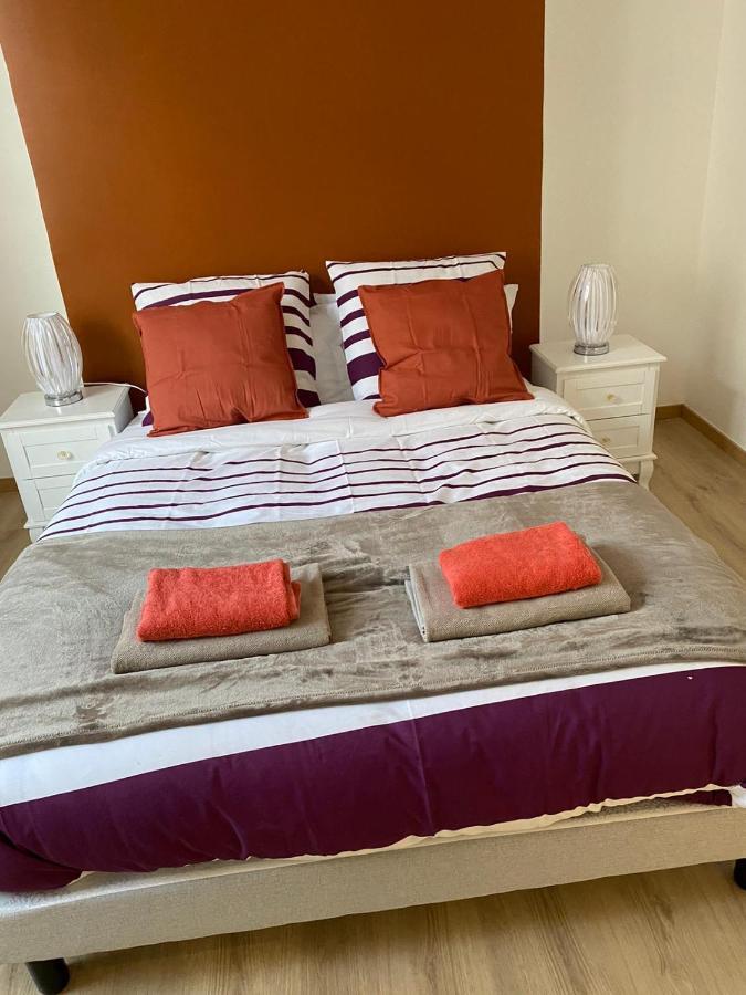 Grand F4 De 71M2 Pour 6 Personnes En Plein Centre Ville Arpajon Εξωτερικό φωτογραφία