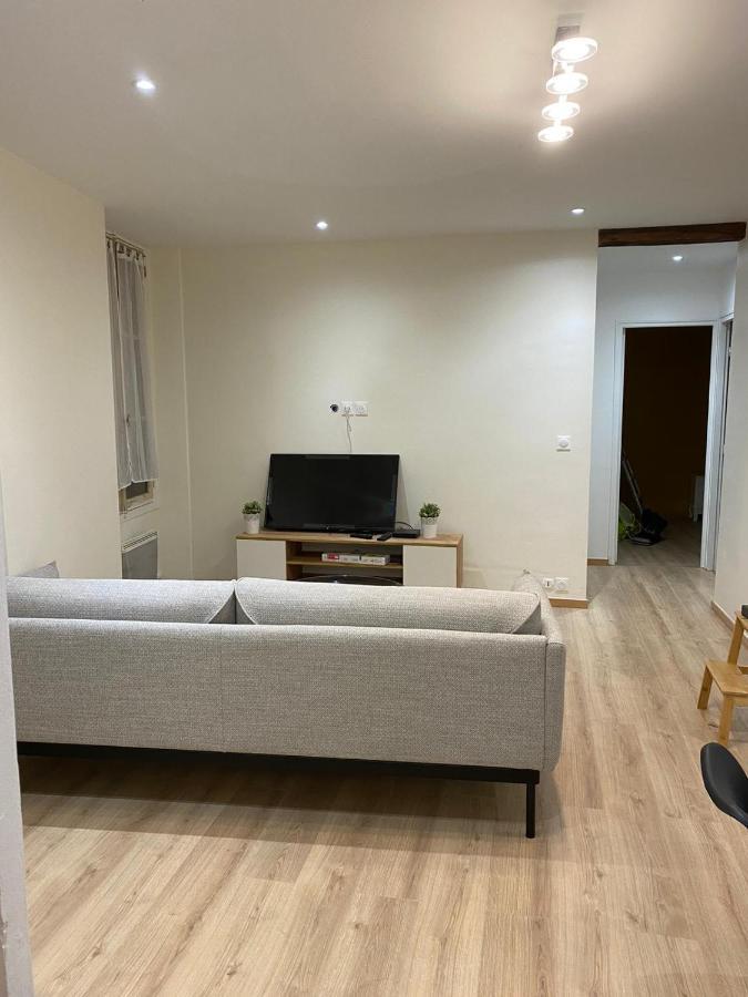 Grand F4 De 71M2 Pour 6 Personnes En Plein Centre Ville Arpajon Εξωτερικό φωτογραφία