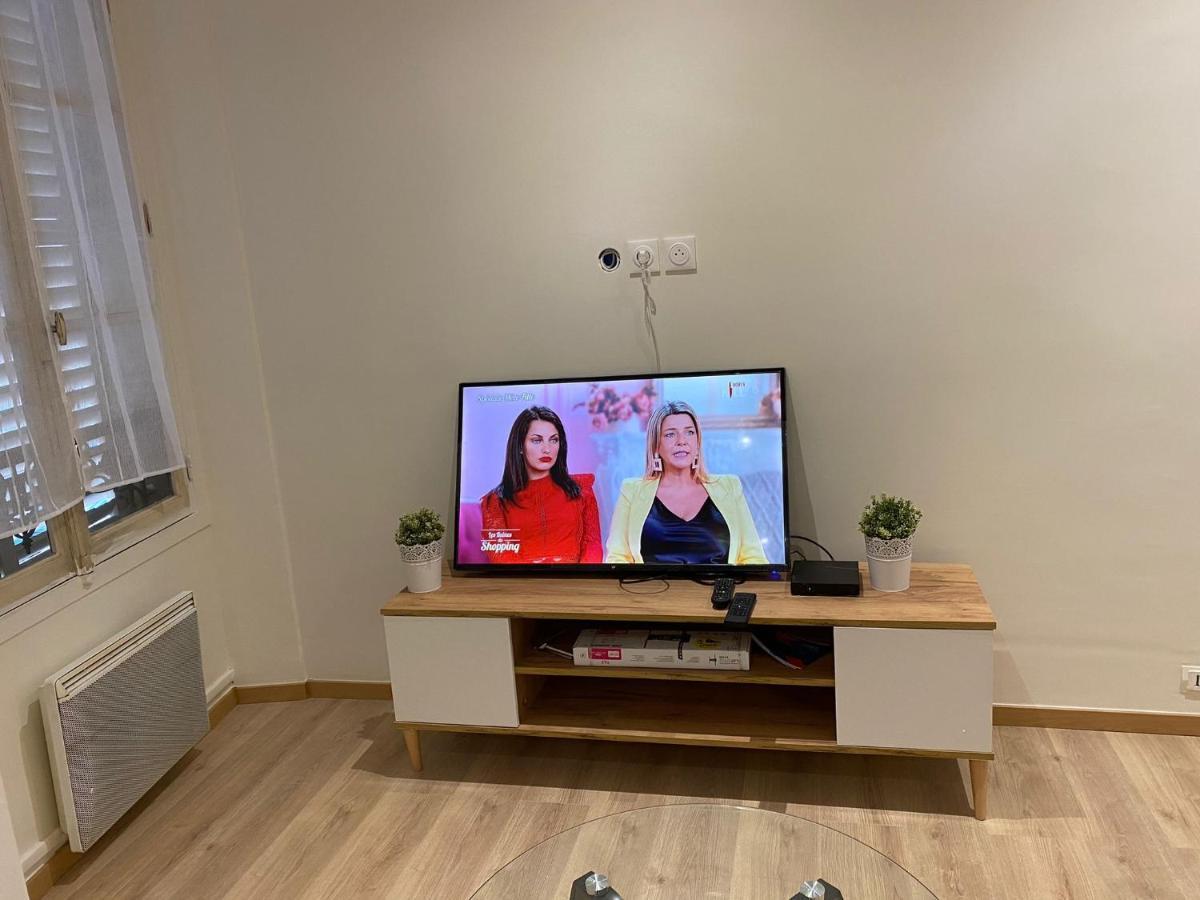 Grand F4 De 71M2 Pour 6 Personnes En Plein Centre Ville Arpajon Εξωτερικό φωτογραφία