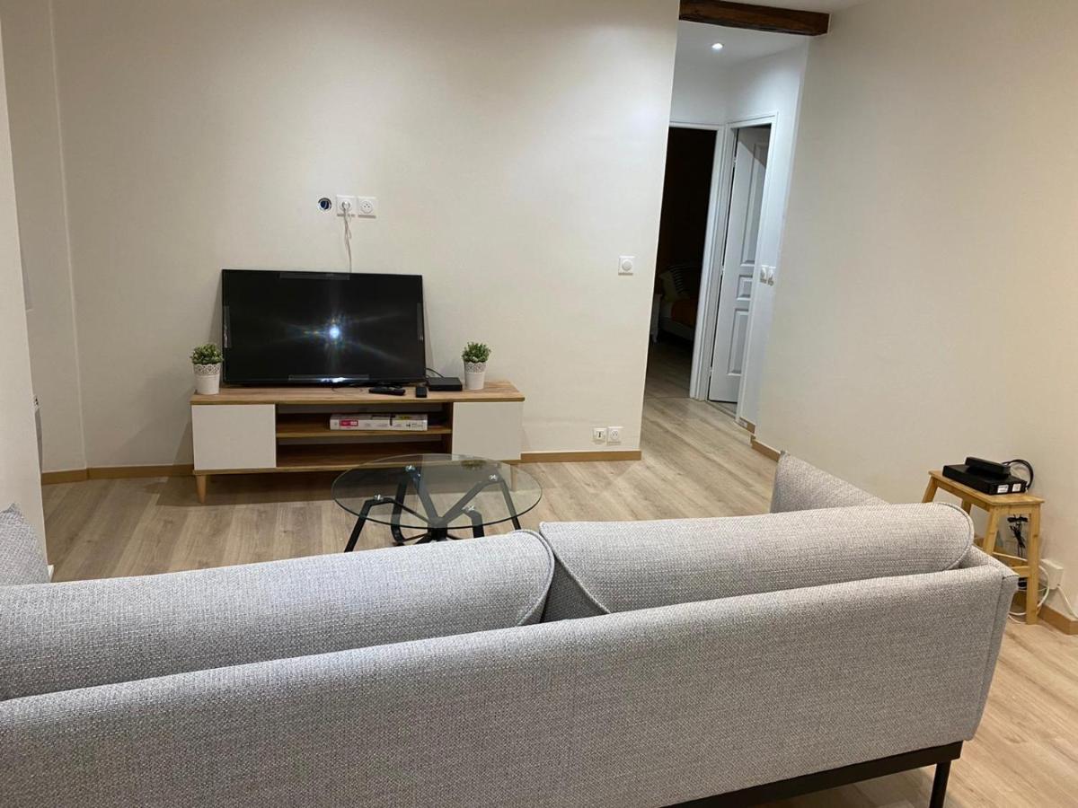 Grand F4 De 71M2 Pour 6 Personnes En Plein Centre Ville Arpajon Εξωτερικό φωτογραφία